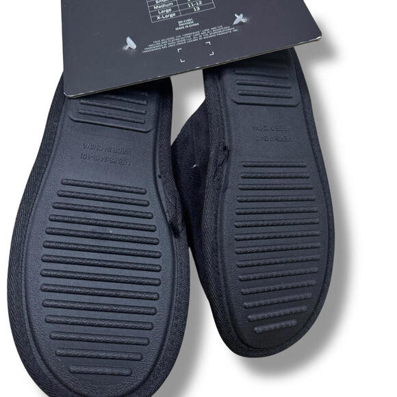 True Religion Men’s Logo Slippers Black Medium 9-10 Cozy Indoor Footwear NWT - Picture 5 of 8